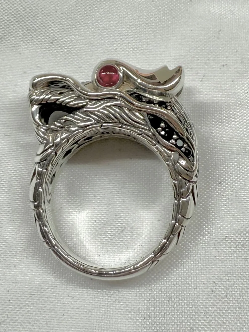 Authentic John Hardy Dragon ring size 7 sterling silver